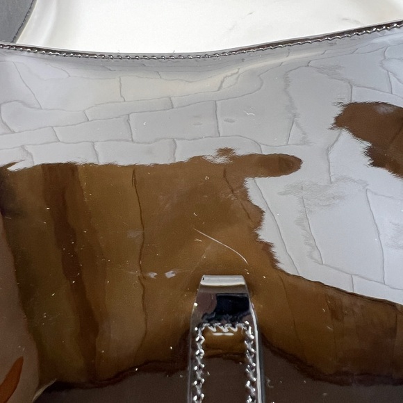 YSL Yves Saint Laurent Le 5 A 7 Hobo Shoulder Bag Patent Leather Shiny Purse - Picture 10 of 11